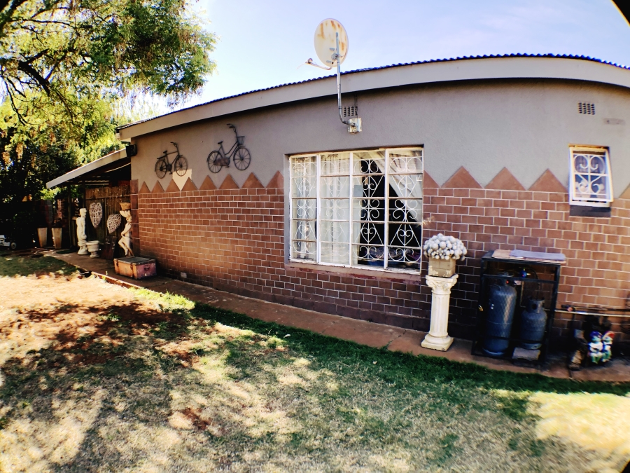 12 Bedroom Property for Sale in Van Der Hoff Park North West